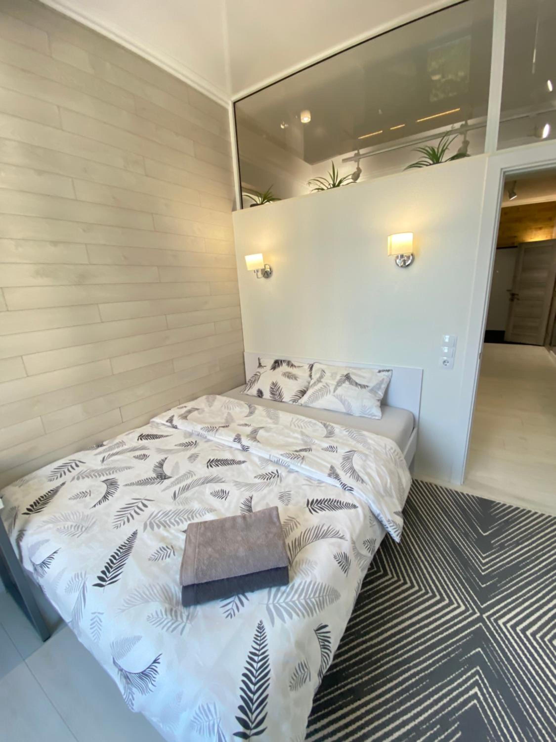 New 2 Modern Lux Apartment view 3