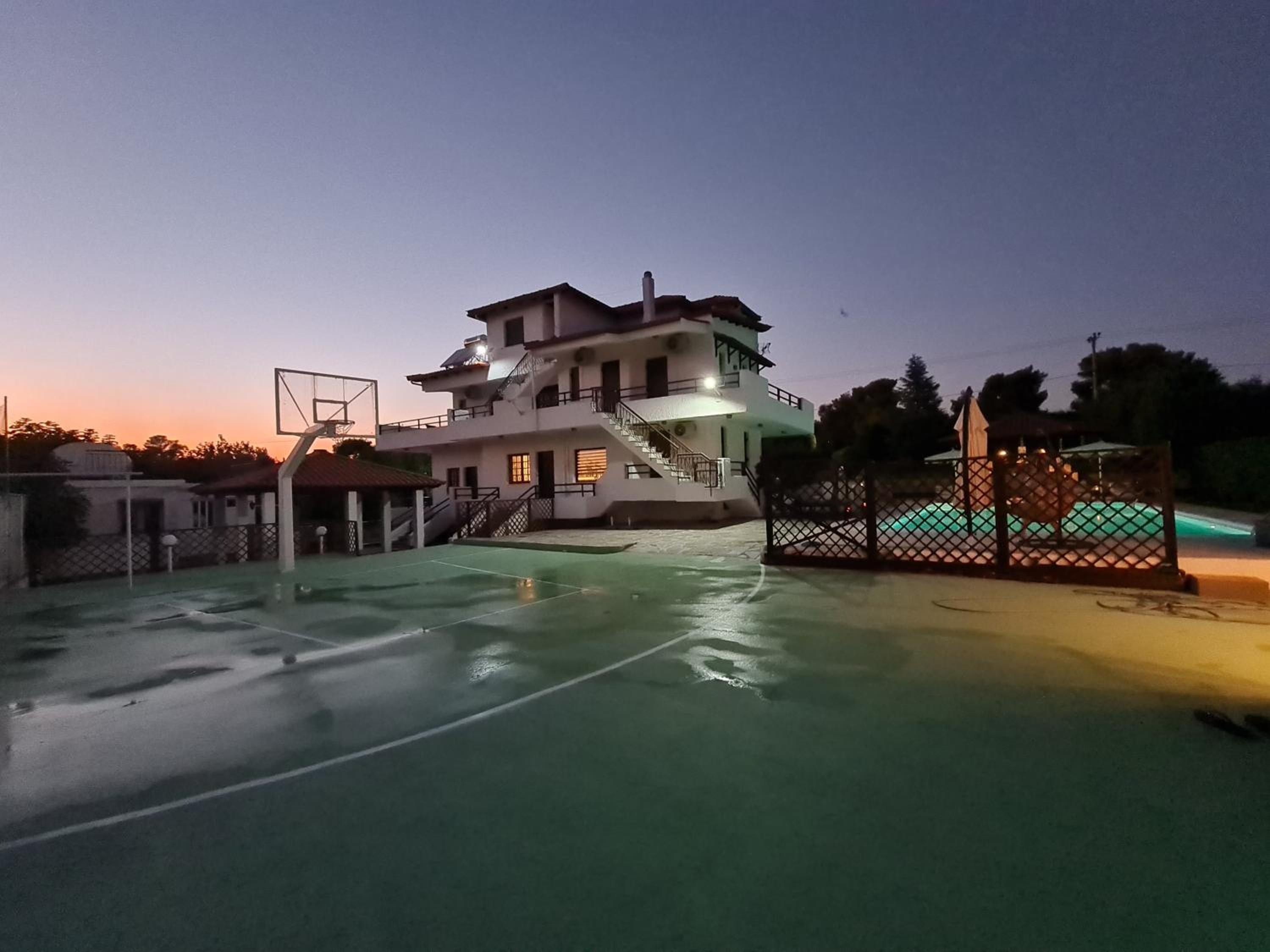 Villa ChrysPa Attica
