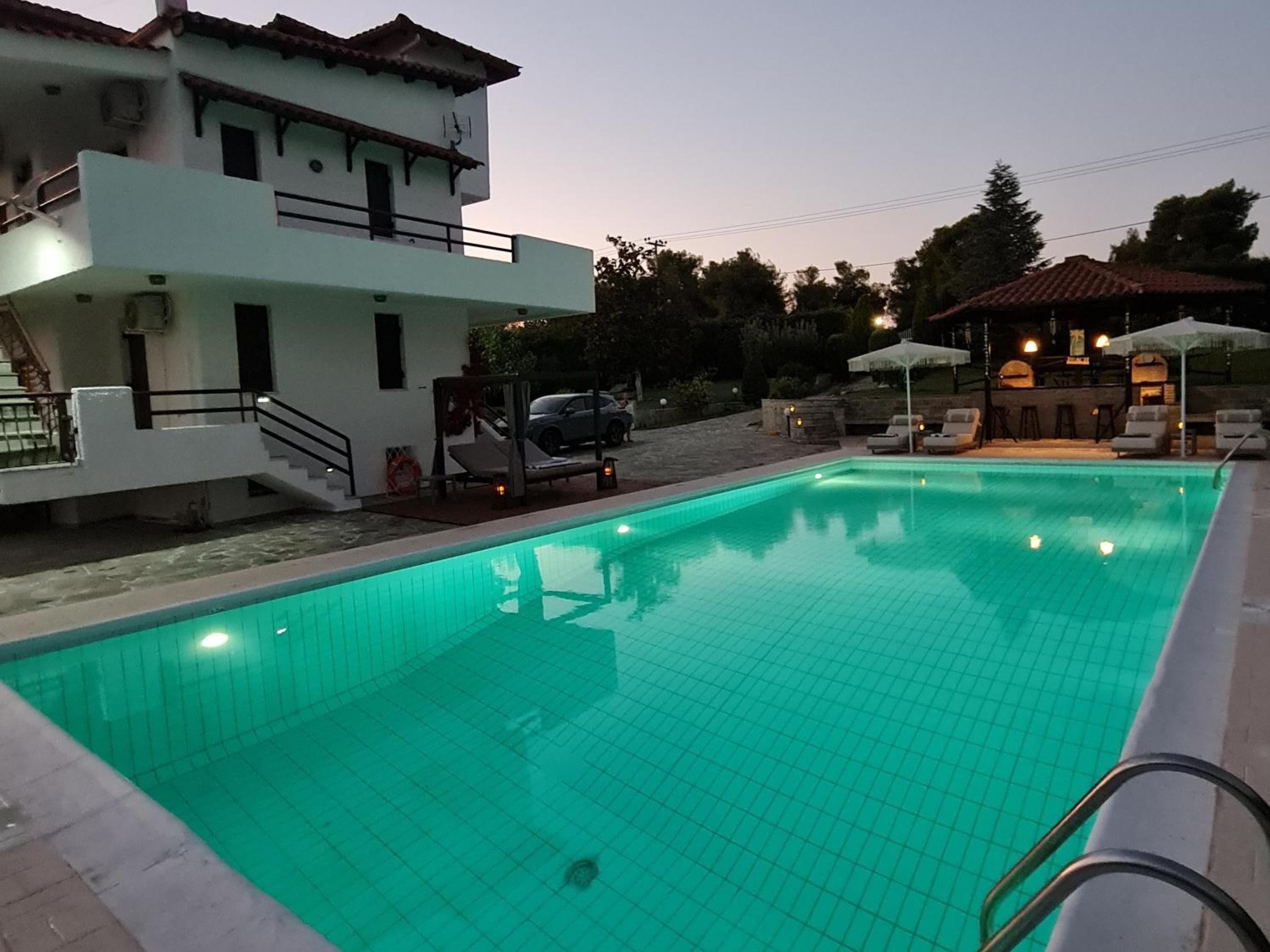 Villa ChrysPa Attica