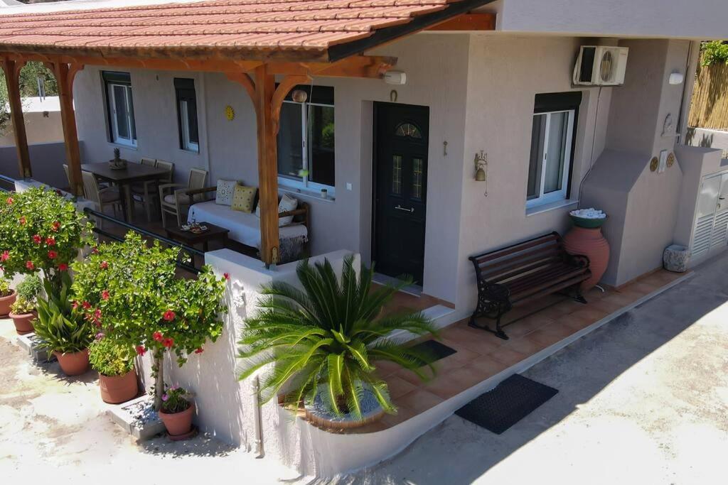 Mourelo House