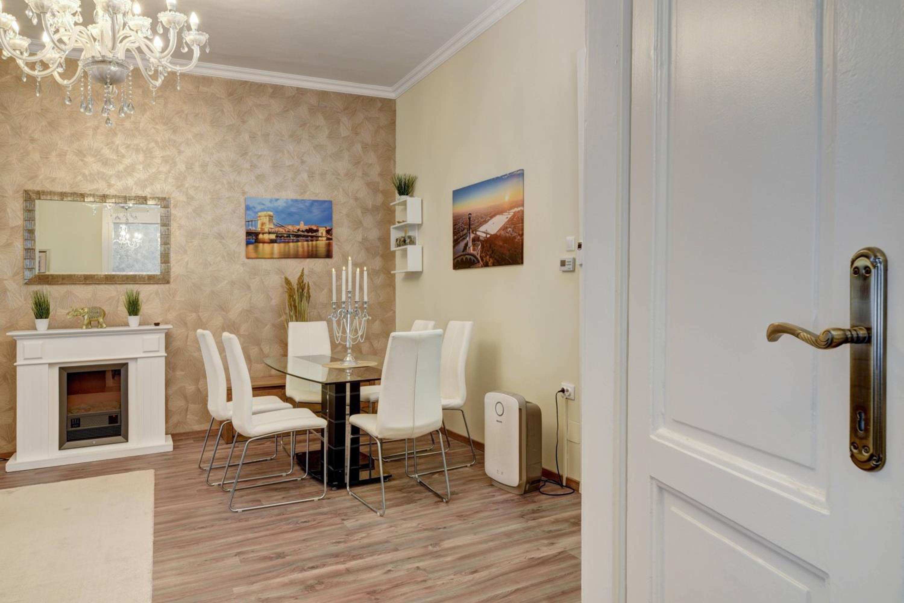 Buda Center Apartment