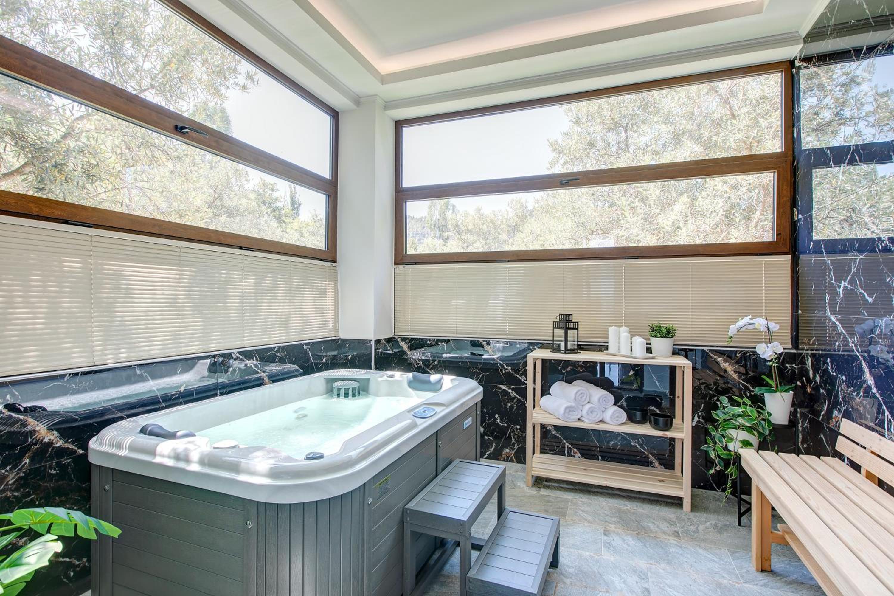 Epavli Alexandros Luxury Villa