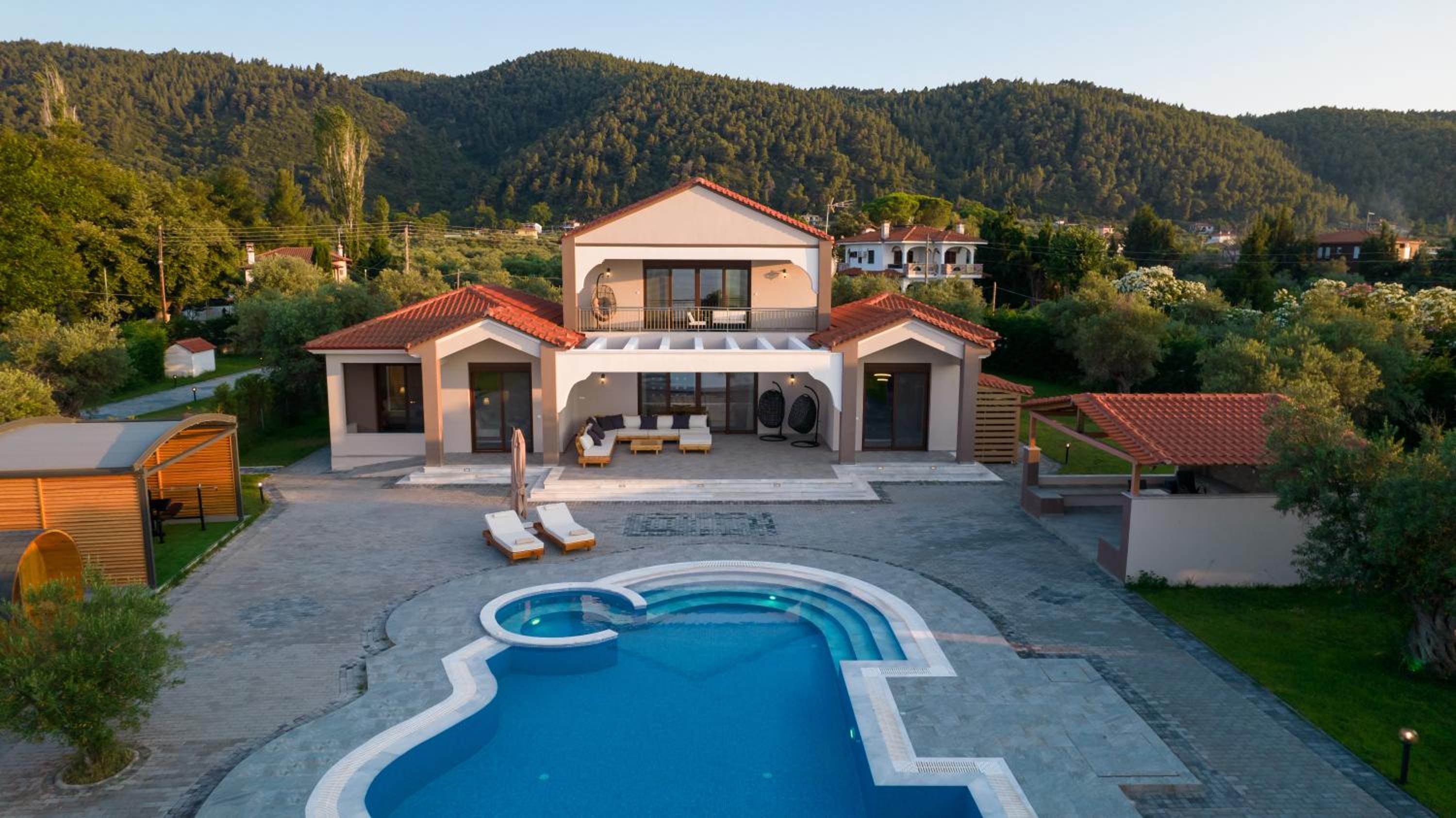 Epavli Alexandros Luxury Villa