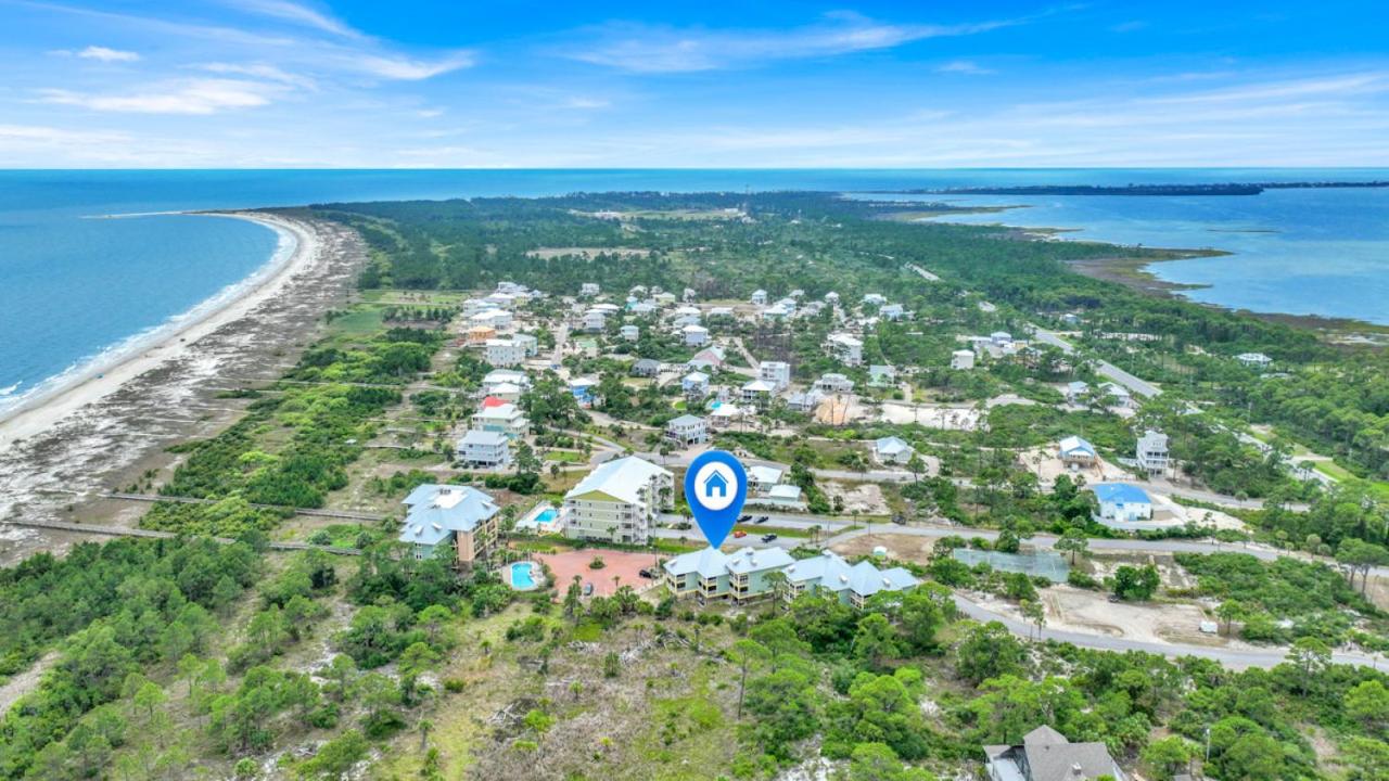 Stylish Top-Floor Gulf View Condo | Private Balcony & Beach Access