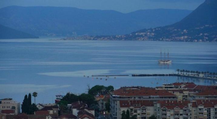 Holliday Tivat view 3