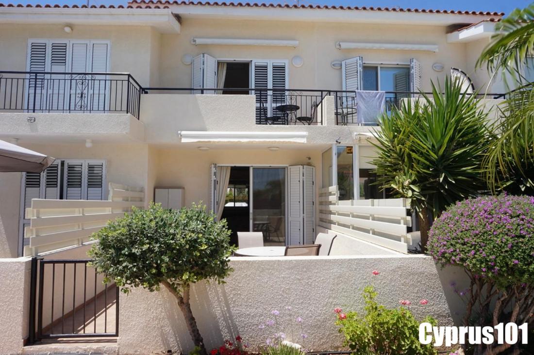 Pretty peyia dream house