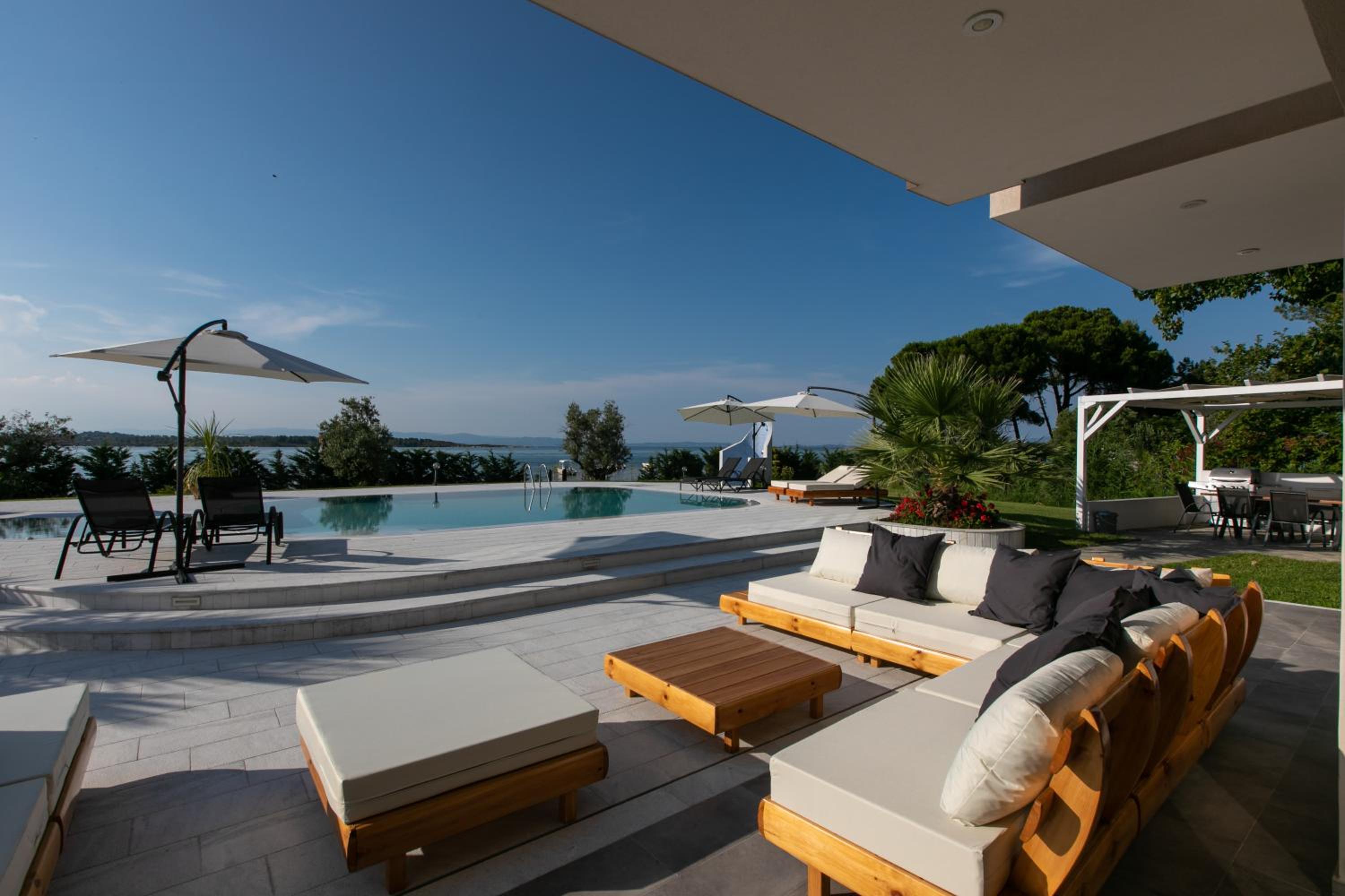 Villa Chrisa