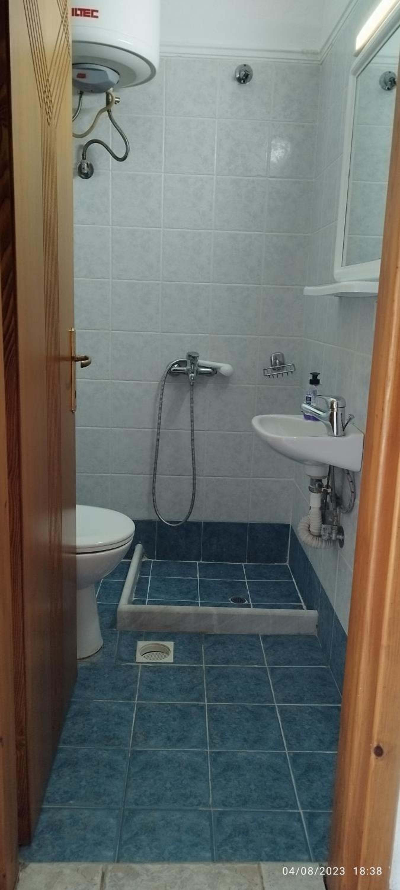 Photo 32