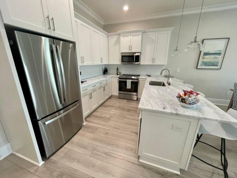 Saltwater Pearl at Pelican Place - Heated Pool & Gulf Views, Beach Across Street view 3