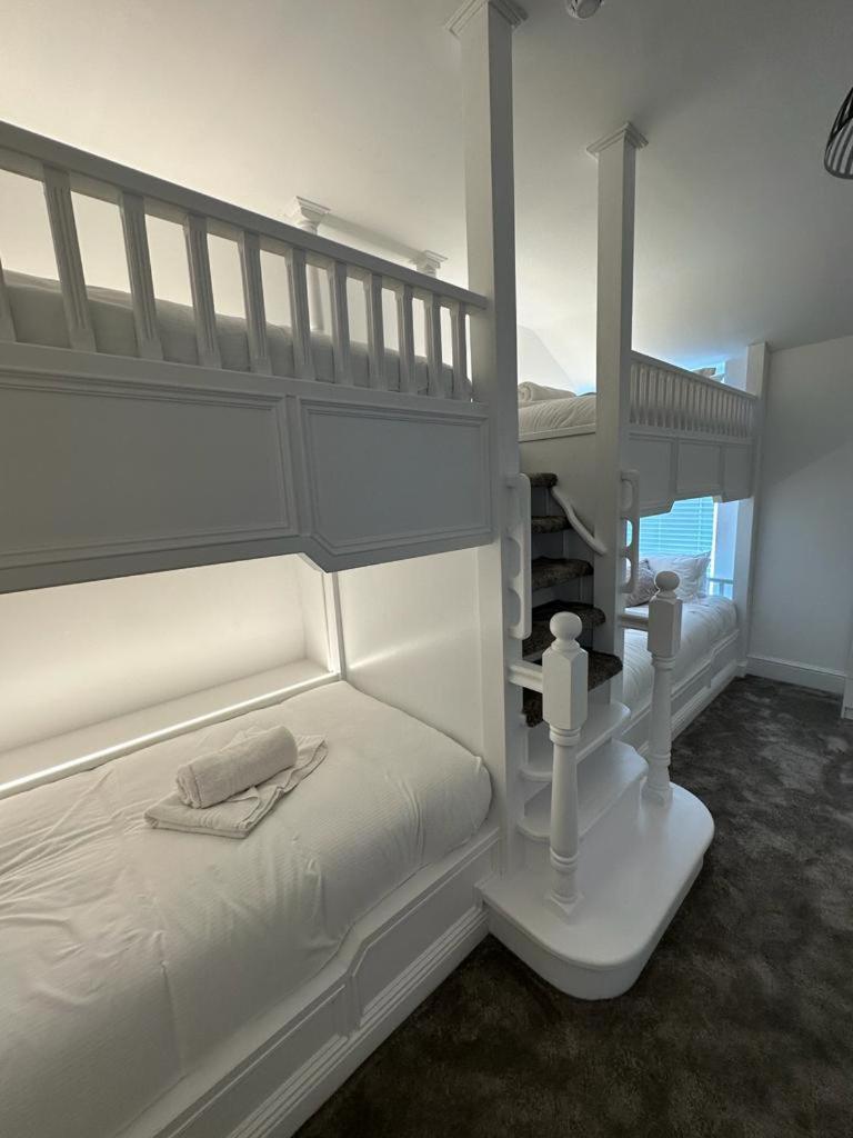 New Sandpiper Apartments