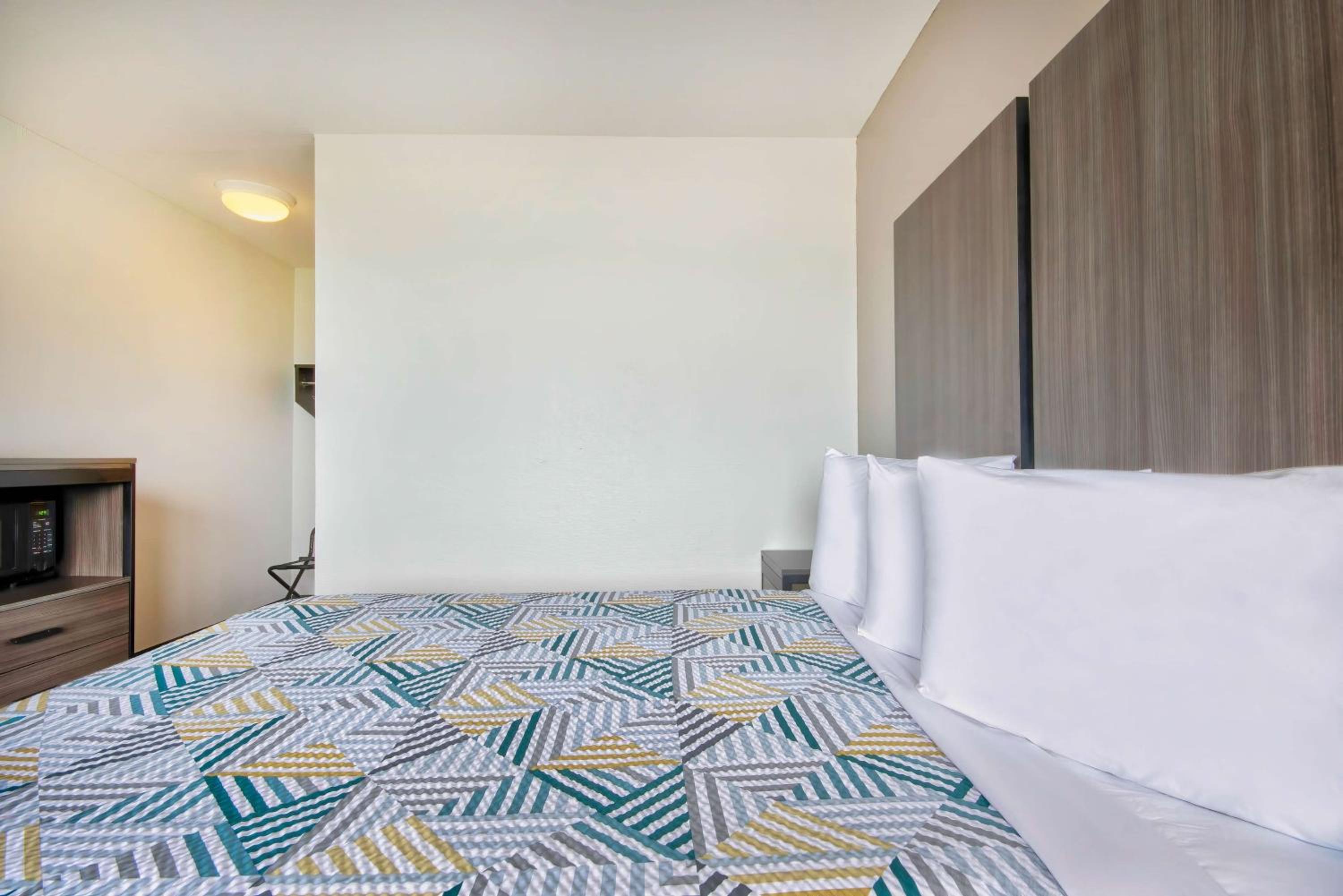 Jonesboro Vacations - Motel 6 Jonesboro - Property Image 36