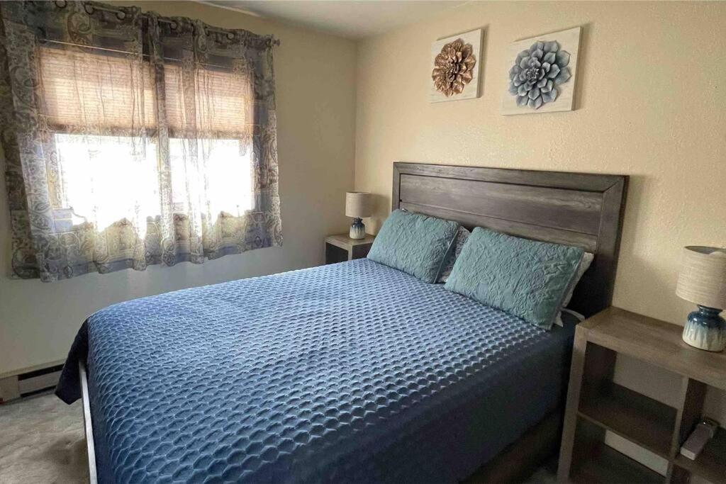 Parkway Yellowstone Guest House Apartment #5 view 2