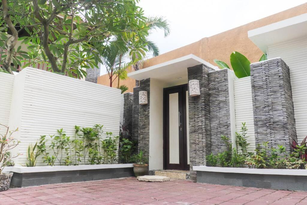 Hotel Dzawani Villa Kerobokan - Image 1