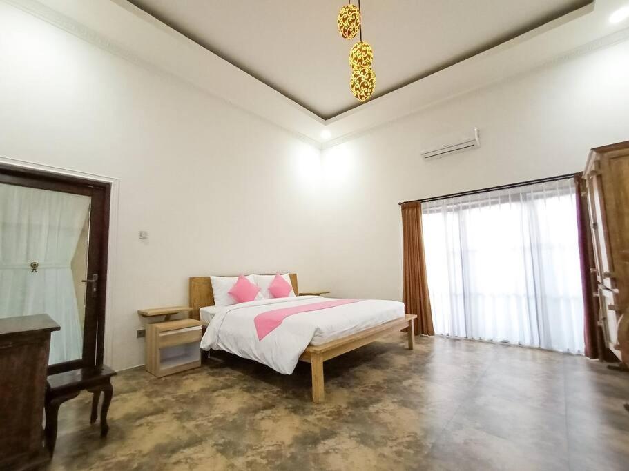 Dzawani Villa Kerobokan view 5