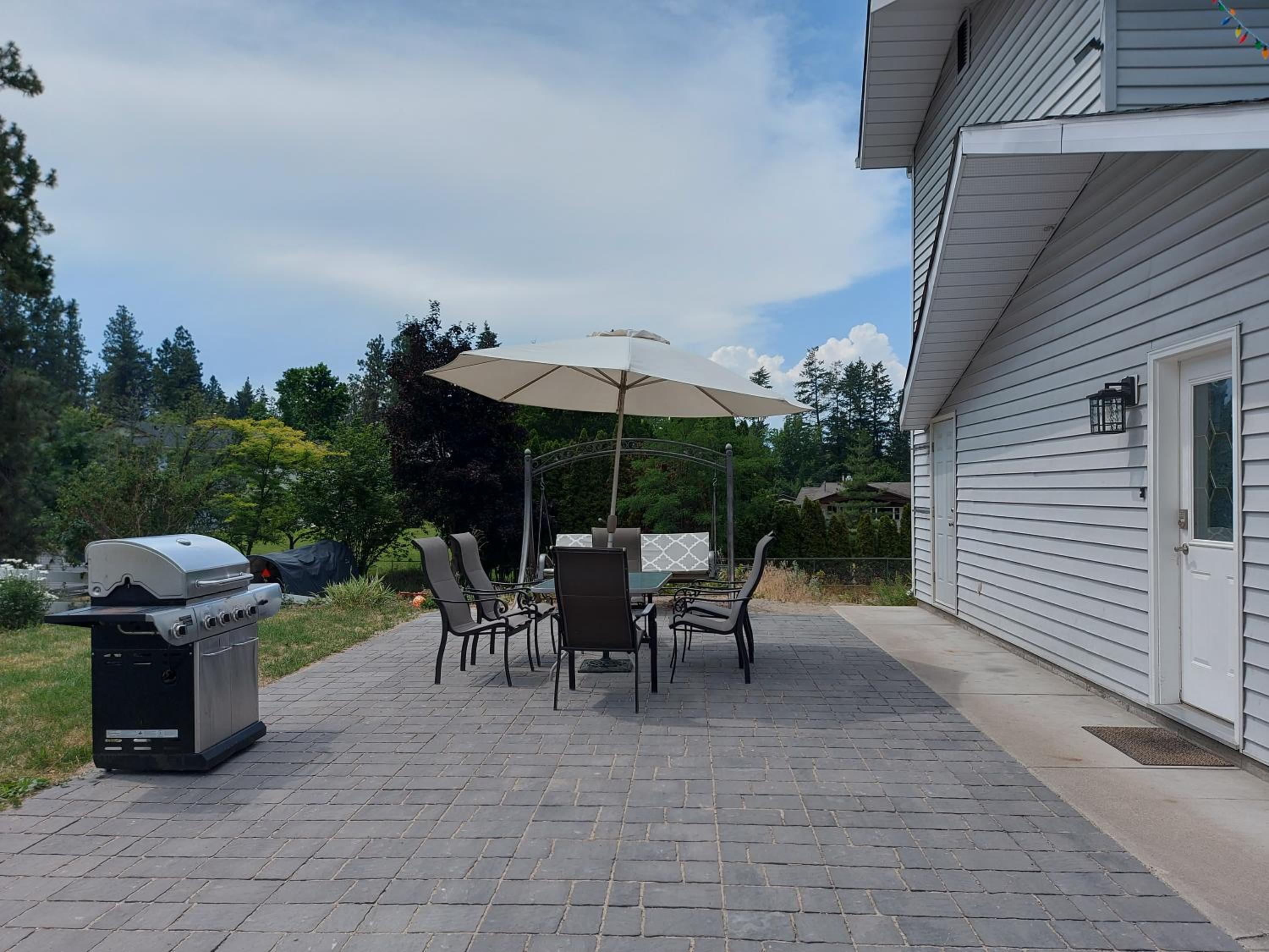 Tranquil Retreat Spacious 2-Bedroom on the 2nd Floor