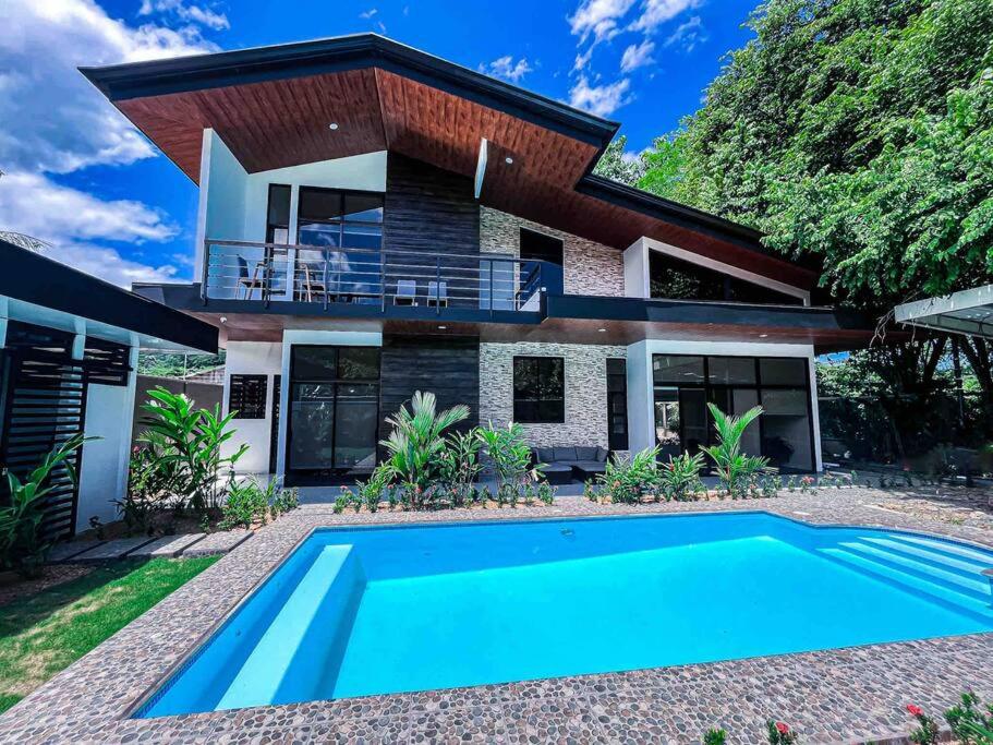 Hector House