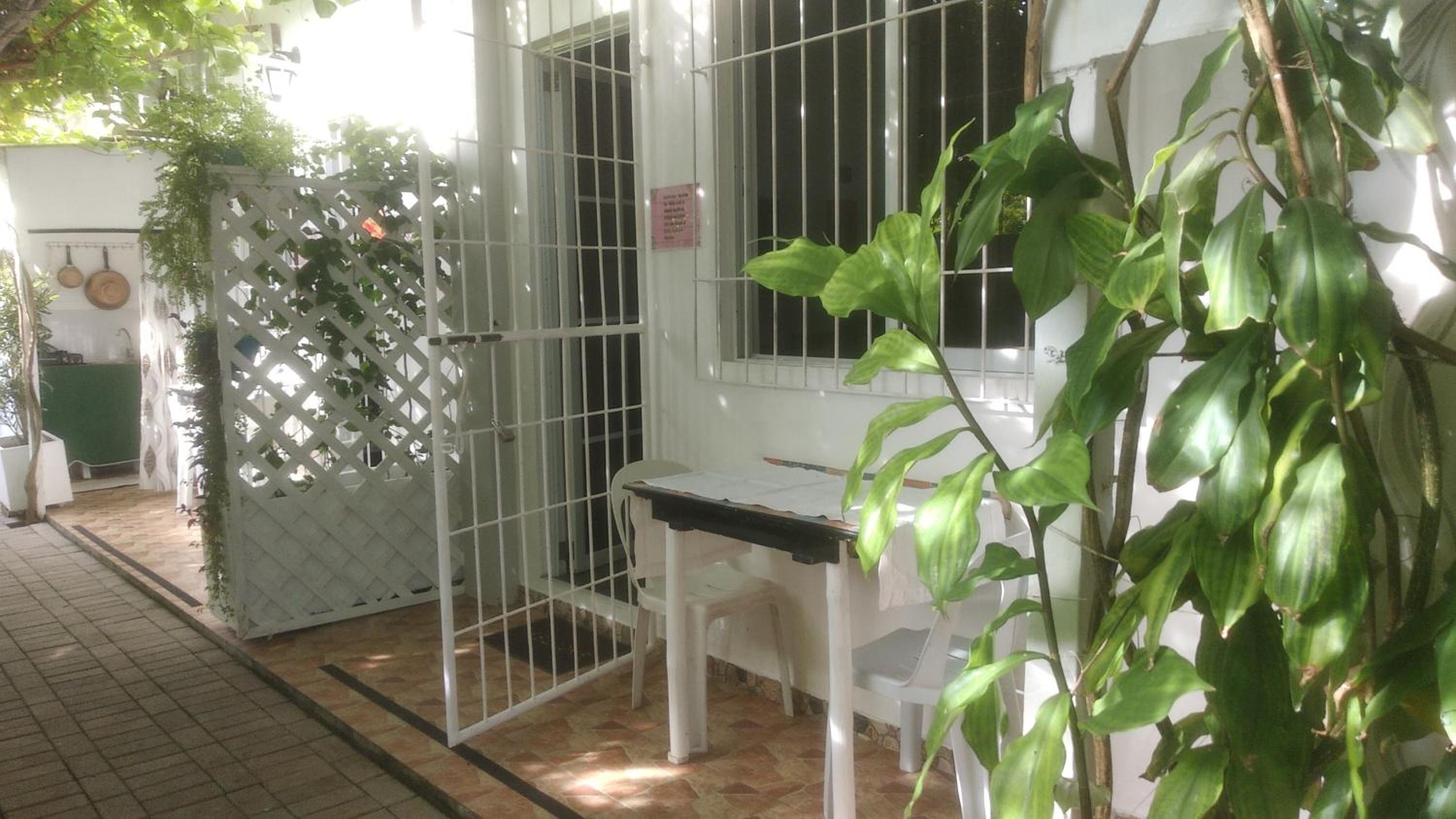 Gardenia House Rent Rooms view 5