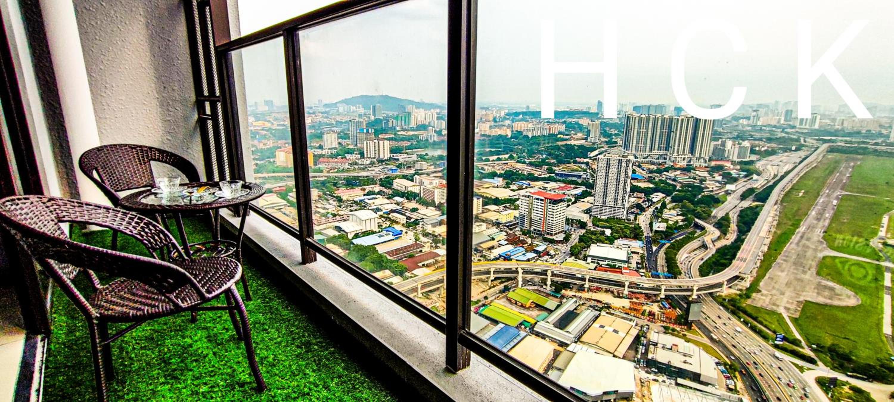 Luxury Balcony at Trion KL by HCK