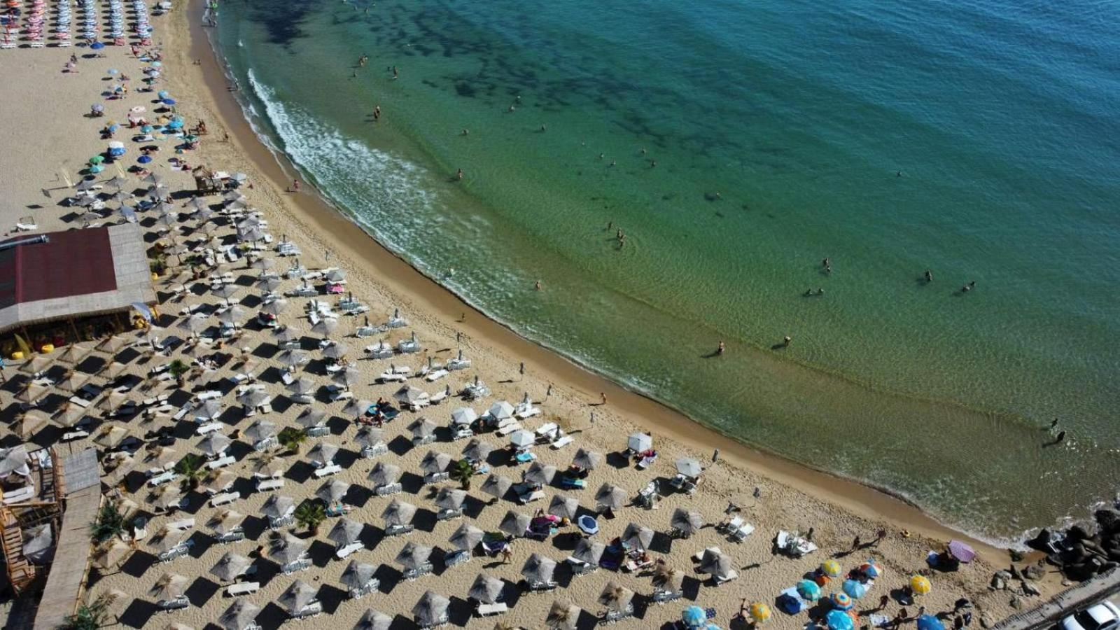 Ваканционни къщи'На брега' Holiday houses ON THE COAST