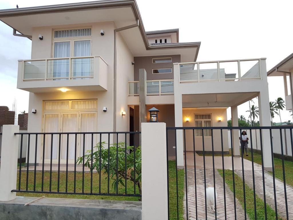 NEGOMBO RESIDENCIES