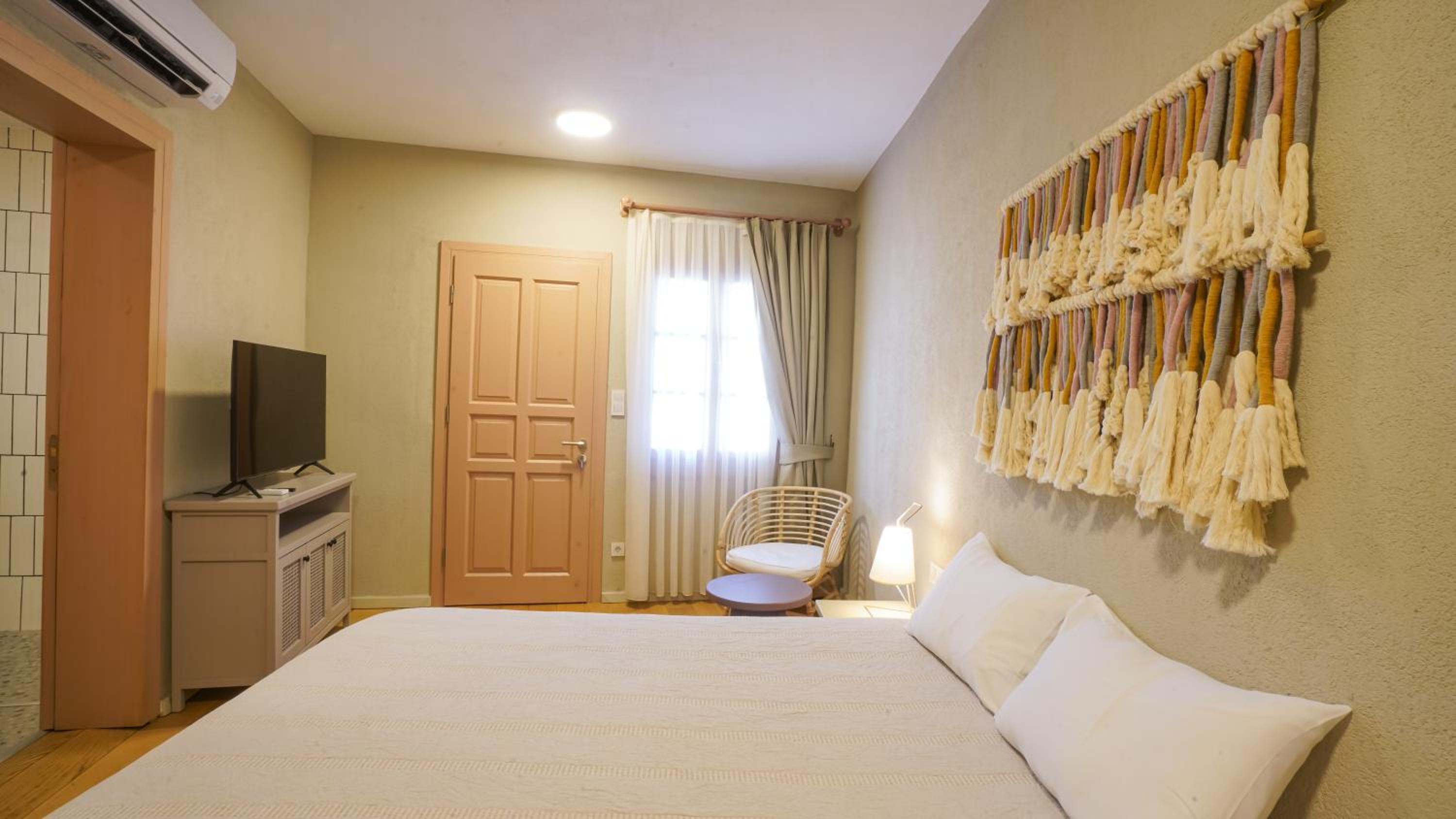 Bono Hotel Old Town - Image 110