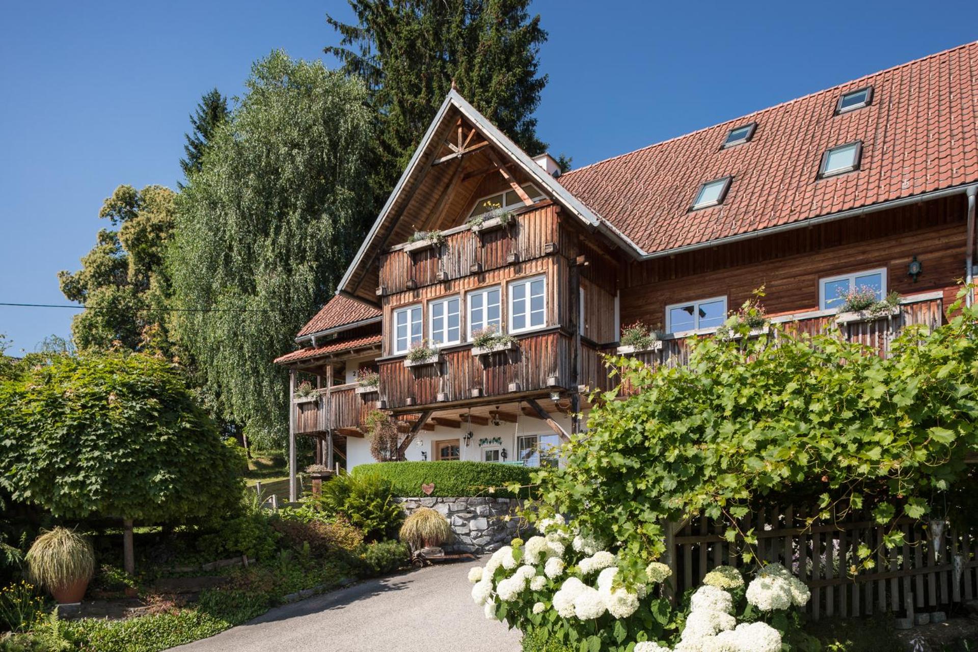SCHILCHERLANDLEBEN - Langegg