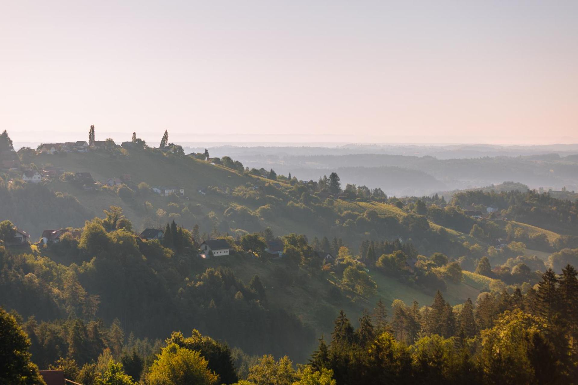 SCHILCHERLANDLEBEN - Langegg
