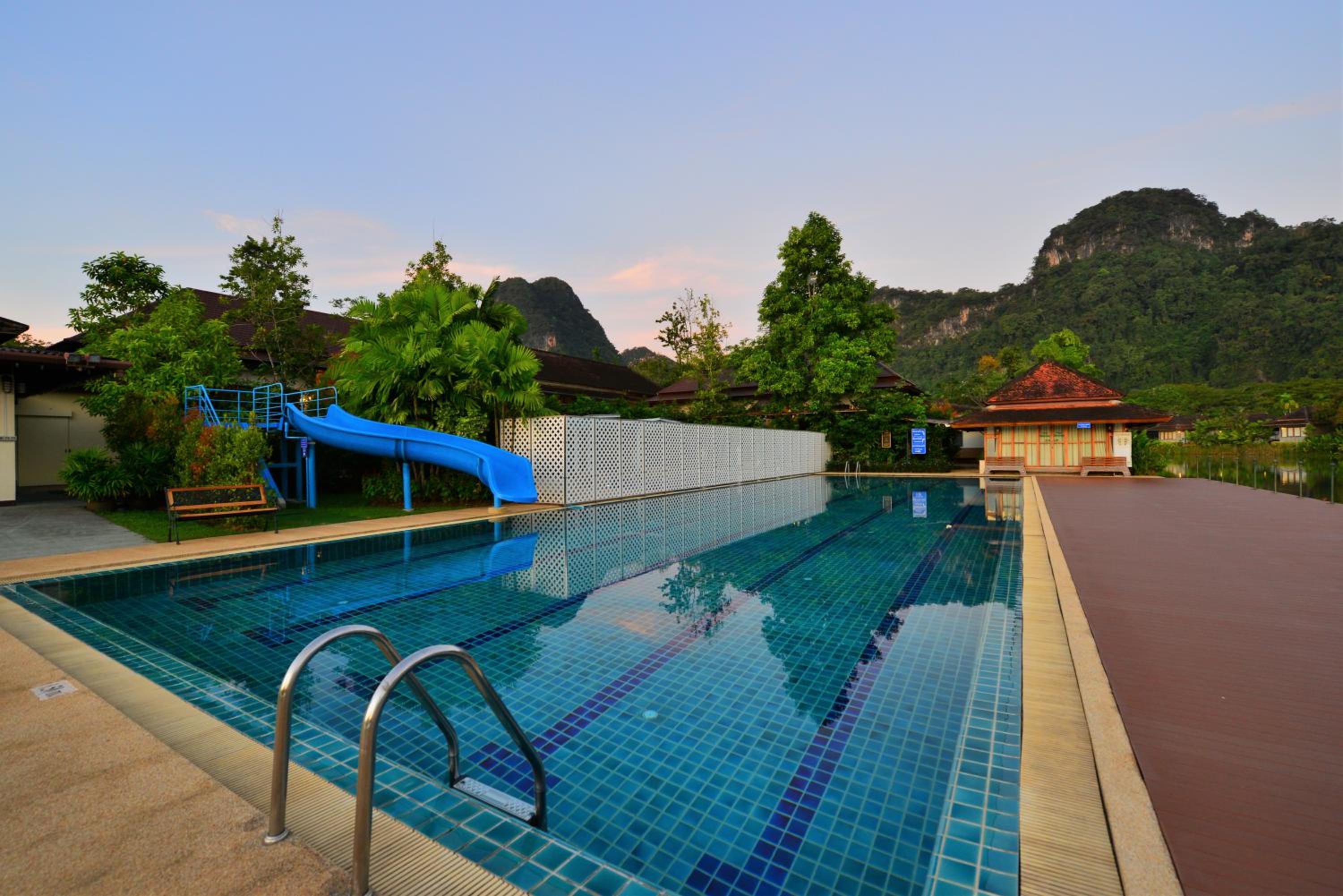 Bor Saen Pool Villa