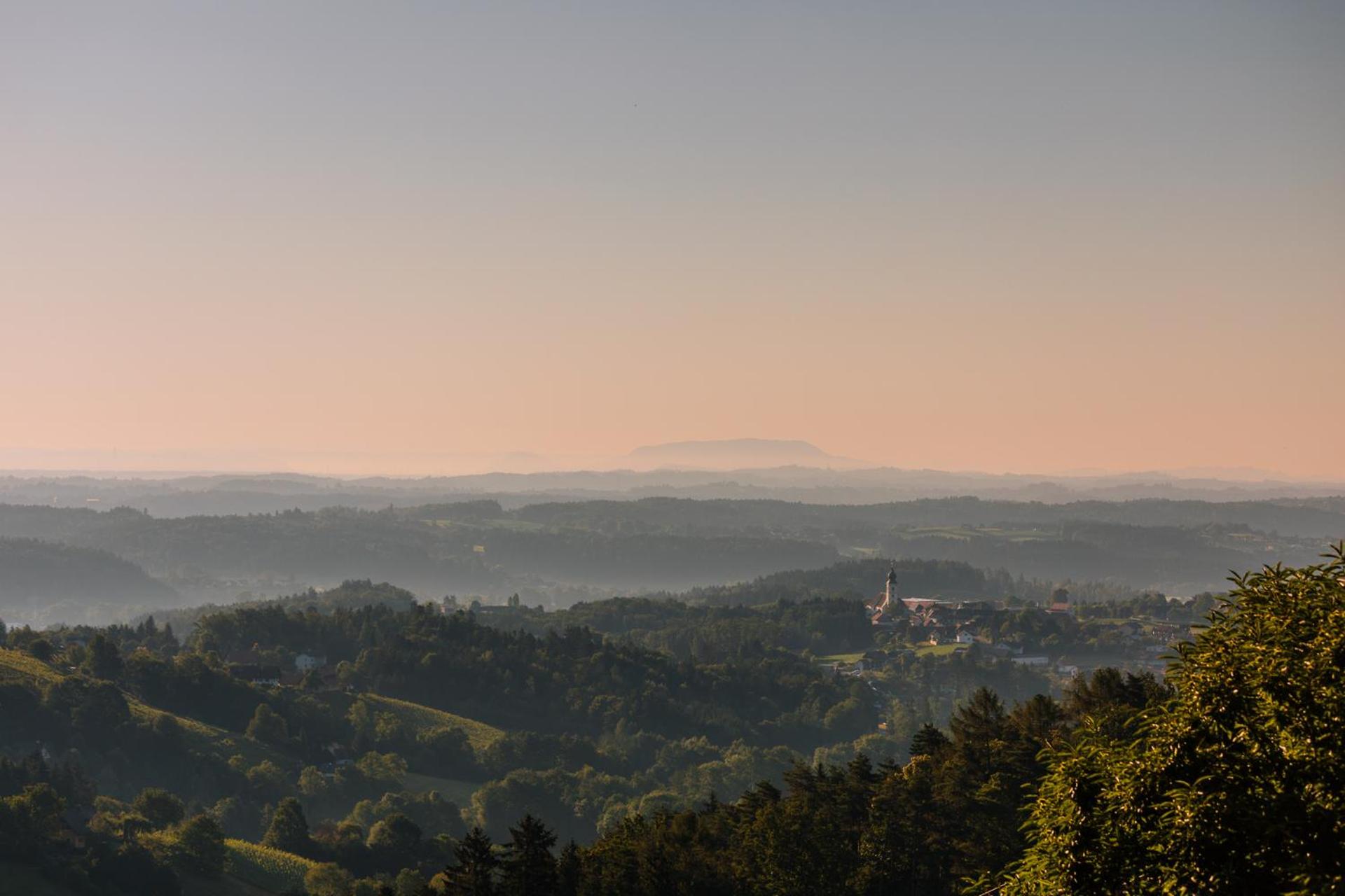 SCHILCHERLANDLEBEN - Langegg
