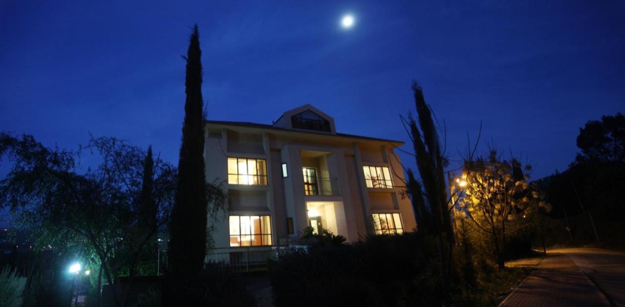Estehar Hotel