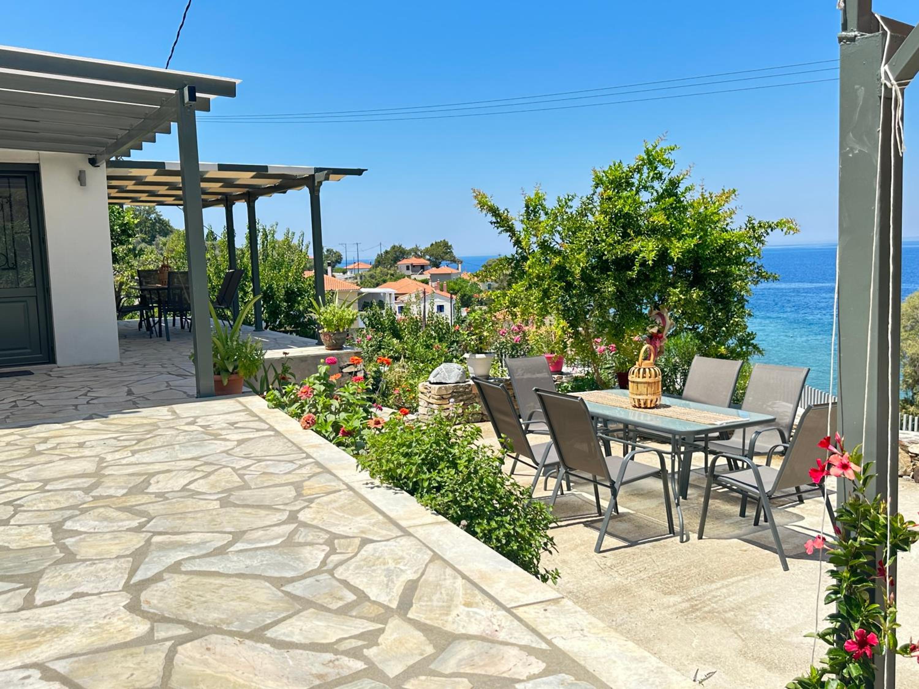 Maroudio's Villa view 4