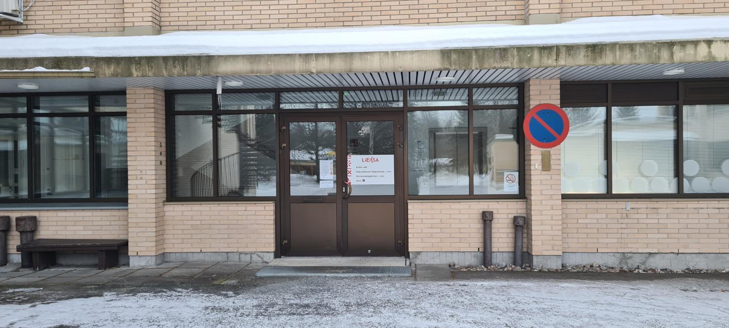Kattohuoneisto keskustassa