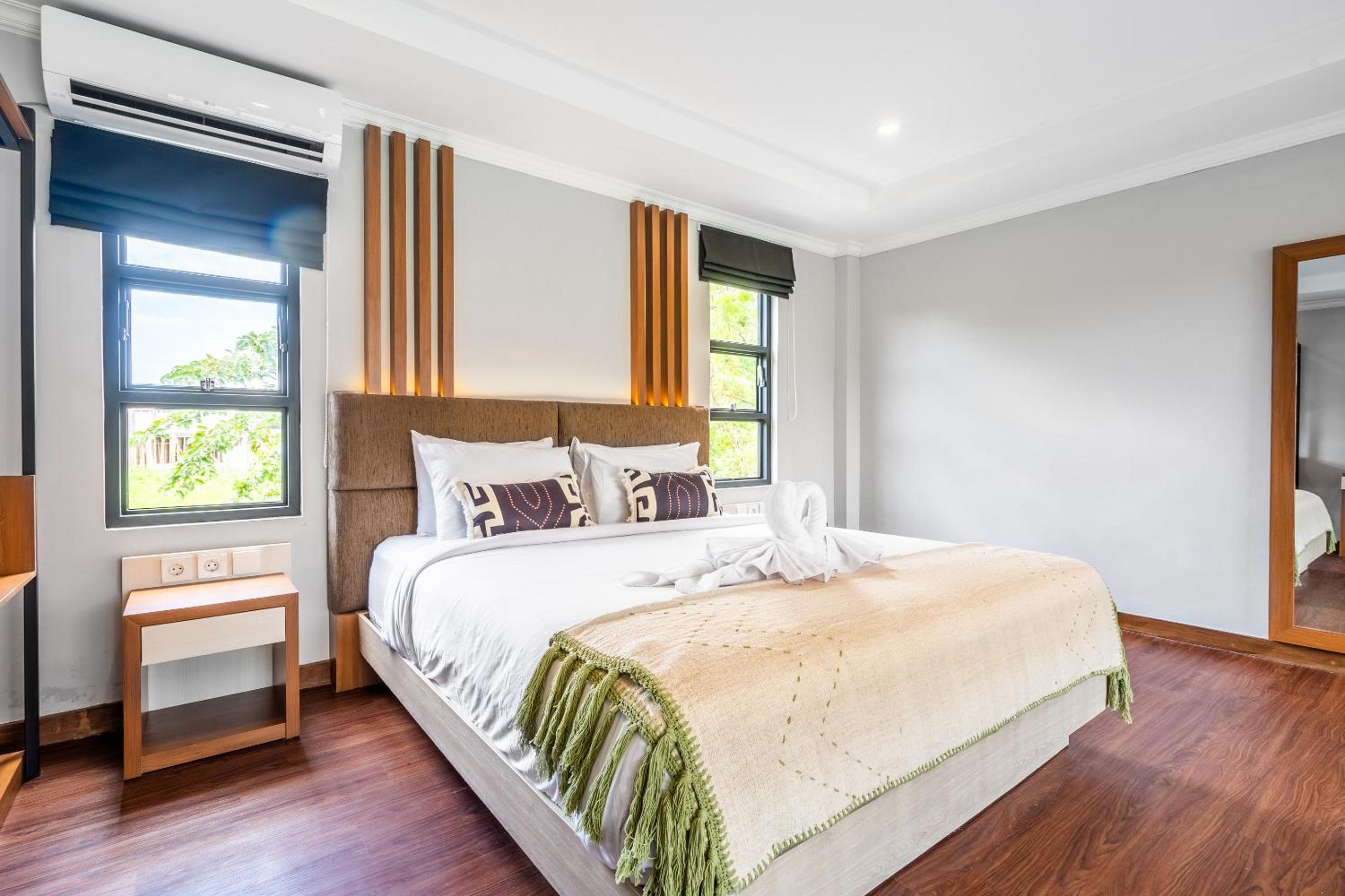 Samas Studio view 2