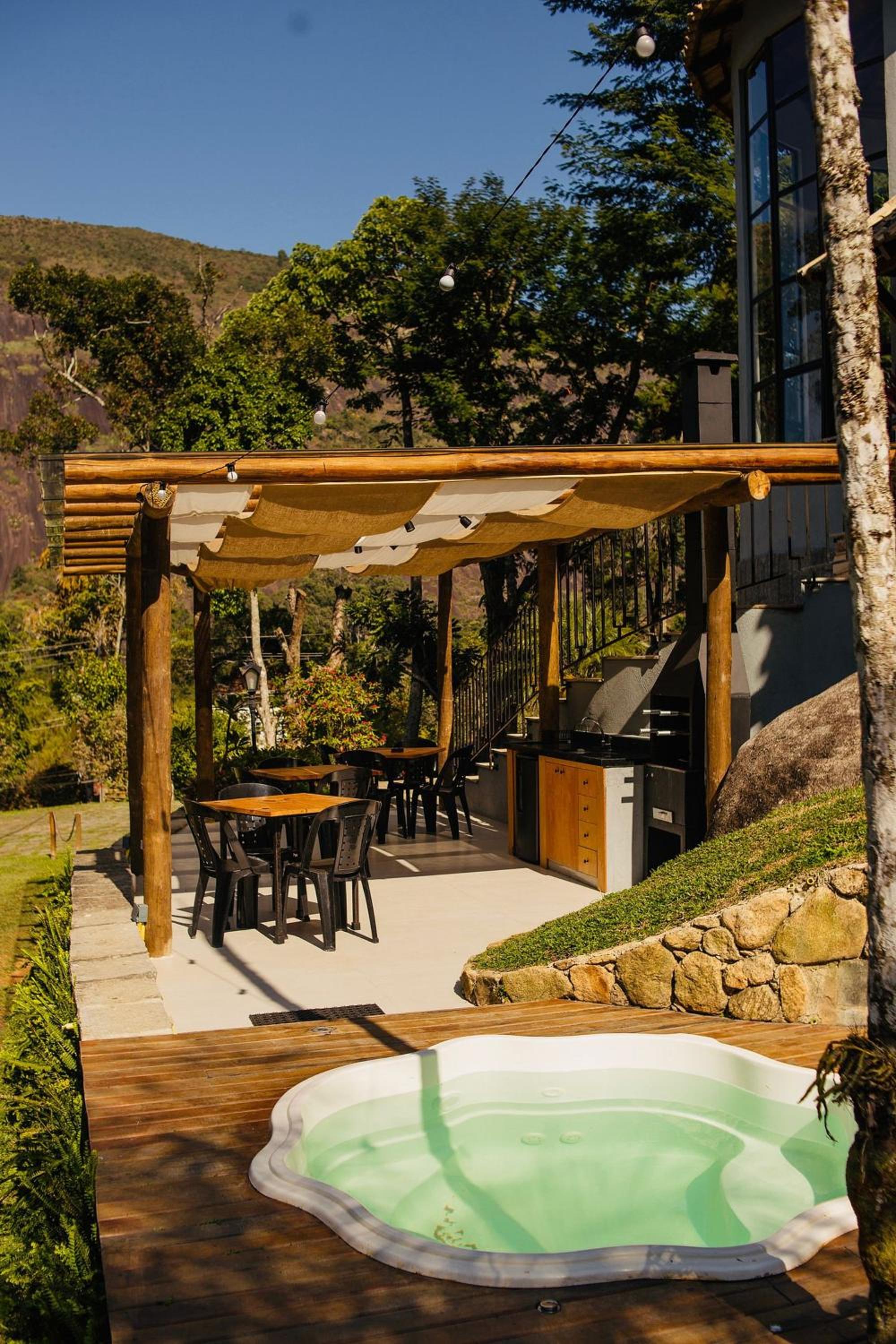 Quinta da Torre 7 suítes Cachoeira SPA aquecido view 2