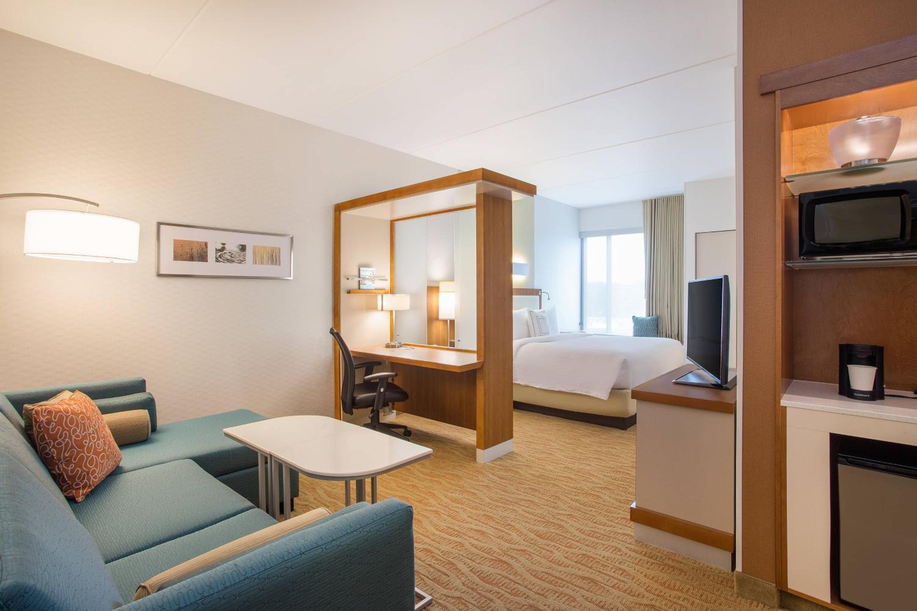Mount Laurel Vacations - SpringHill Suites by Marriott Mount Laurel - Property Image 18