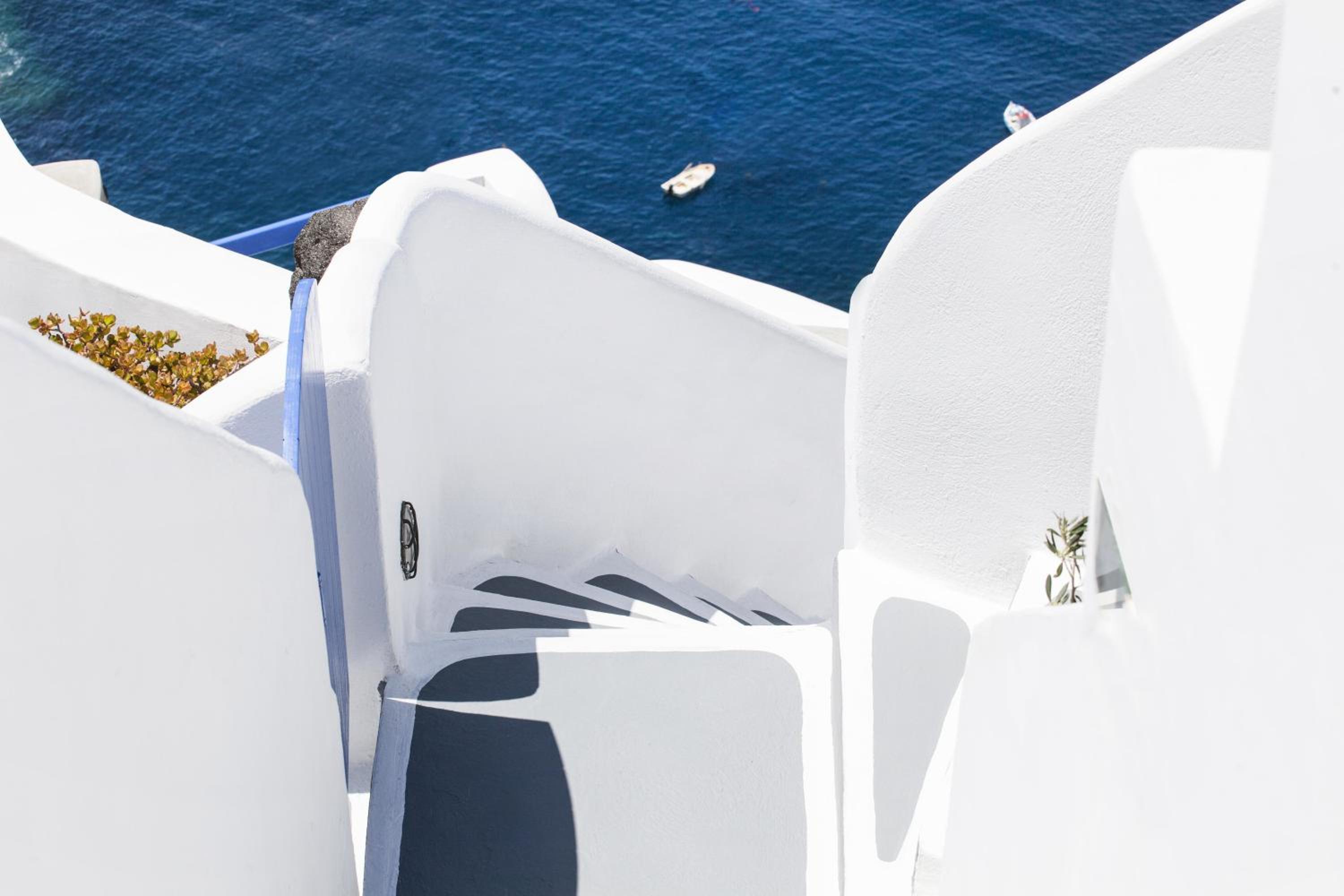 Oia Vacations - Esperas - Property Image 5