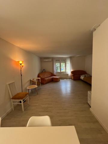 Sofi appartment