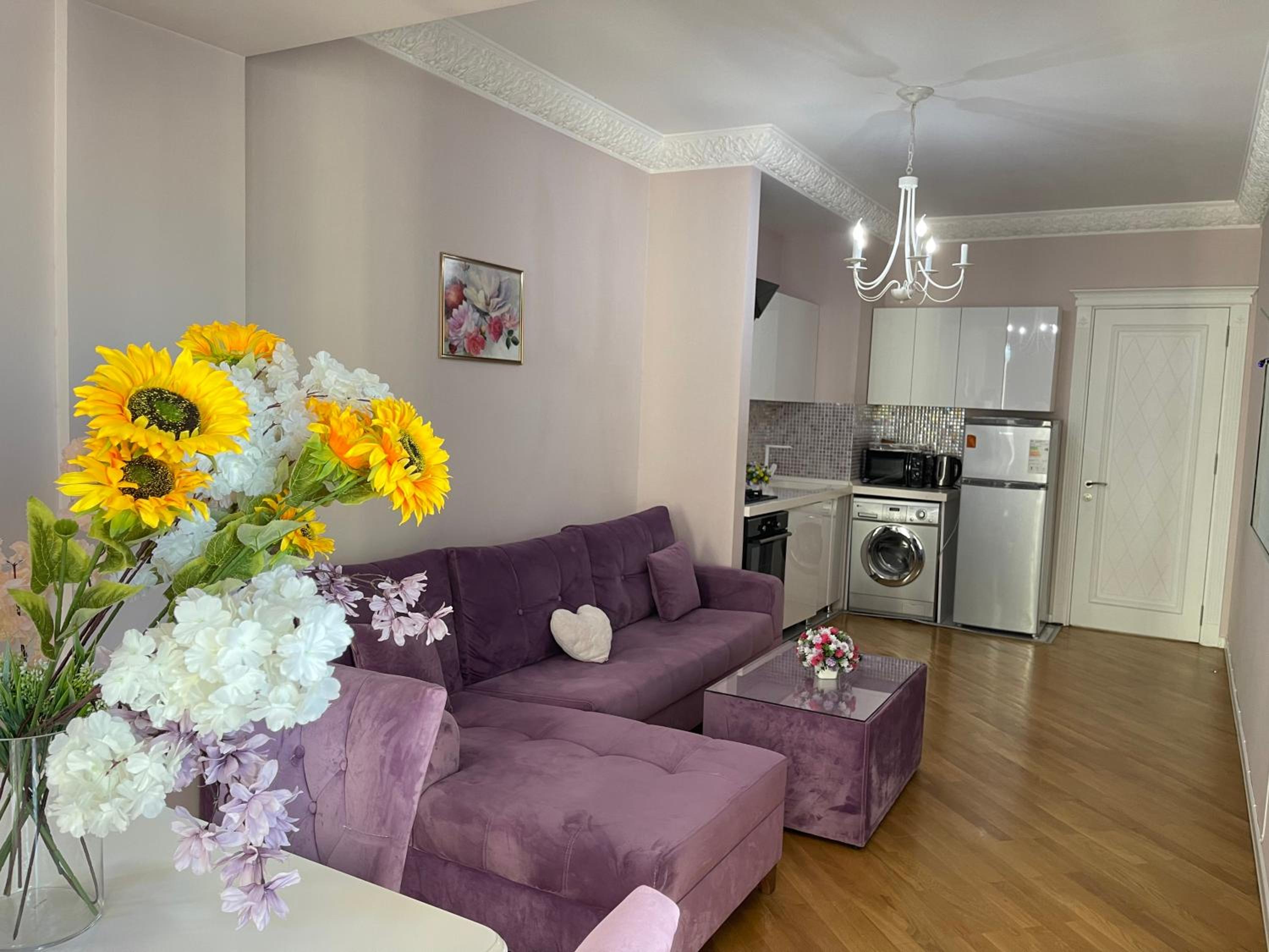 Studio Apartment