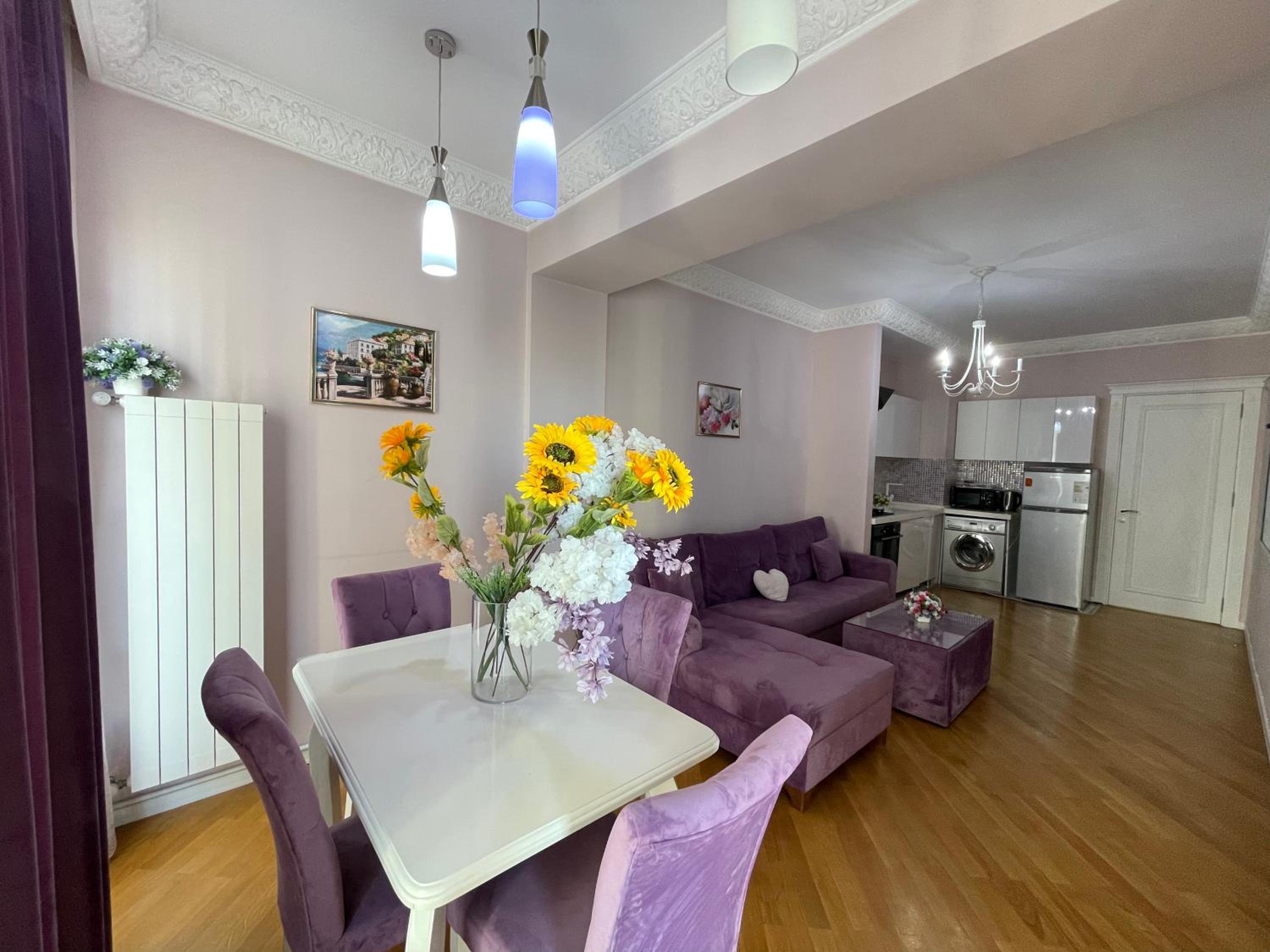 Studio Apartment