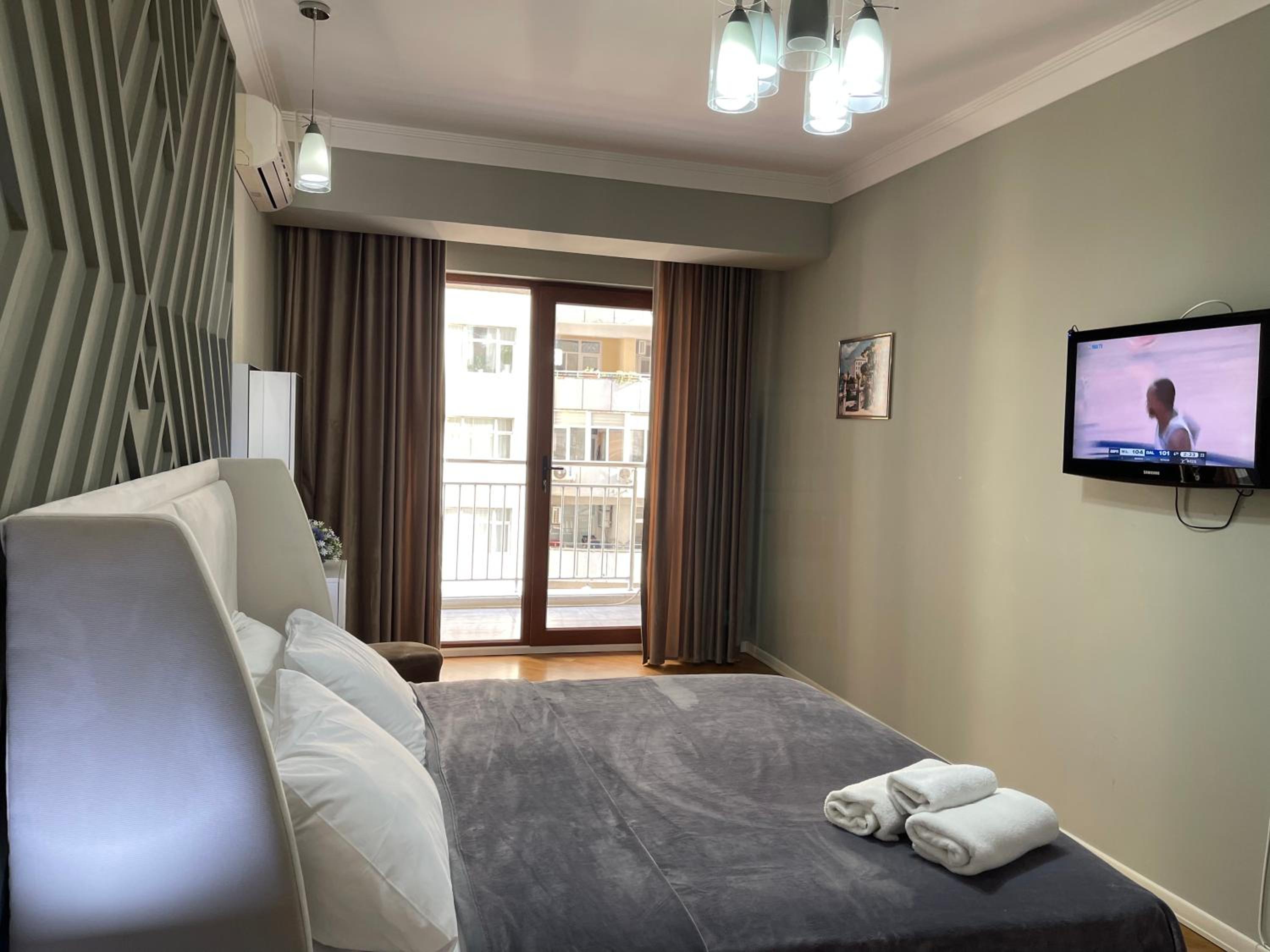 Studio Apartment