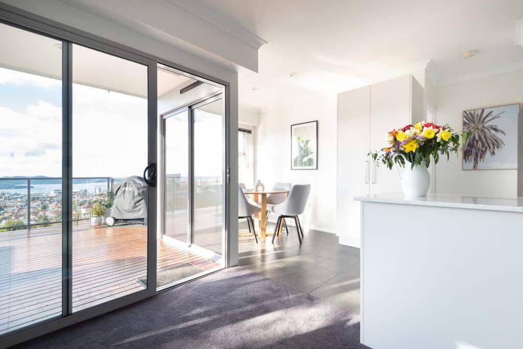 3 BR home family friendly beautiful views of the city