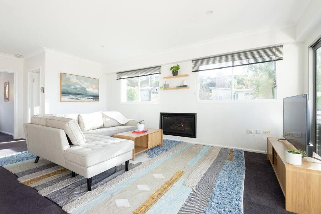 3 BR home family friendly beautiful views of the city