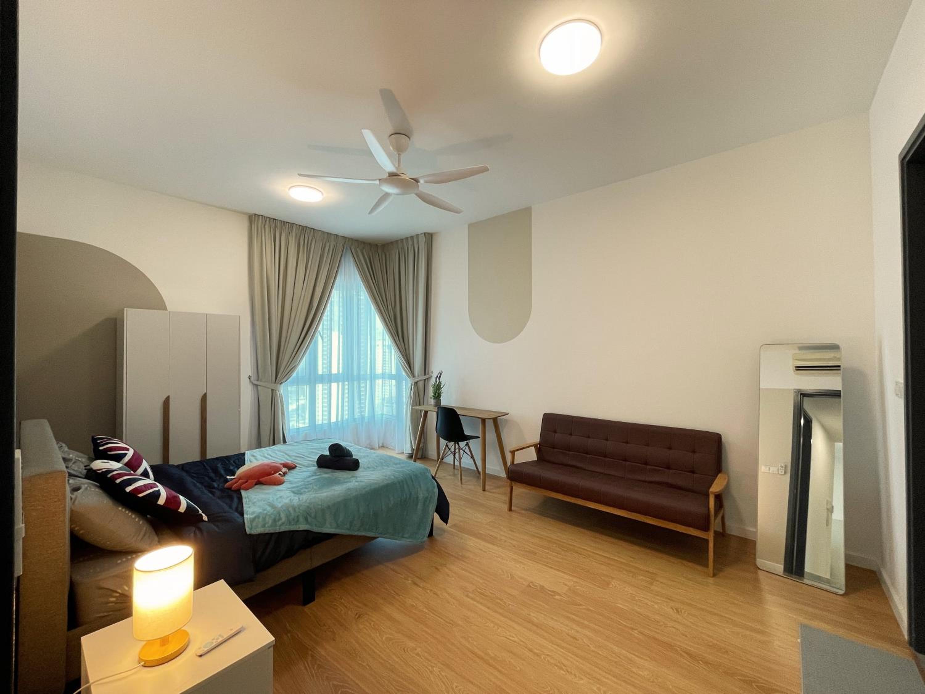 Inspirasi Mont Kiara 3 Rooms Balcony Free WIFI & Carpark By The Homez