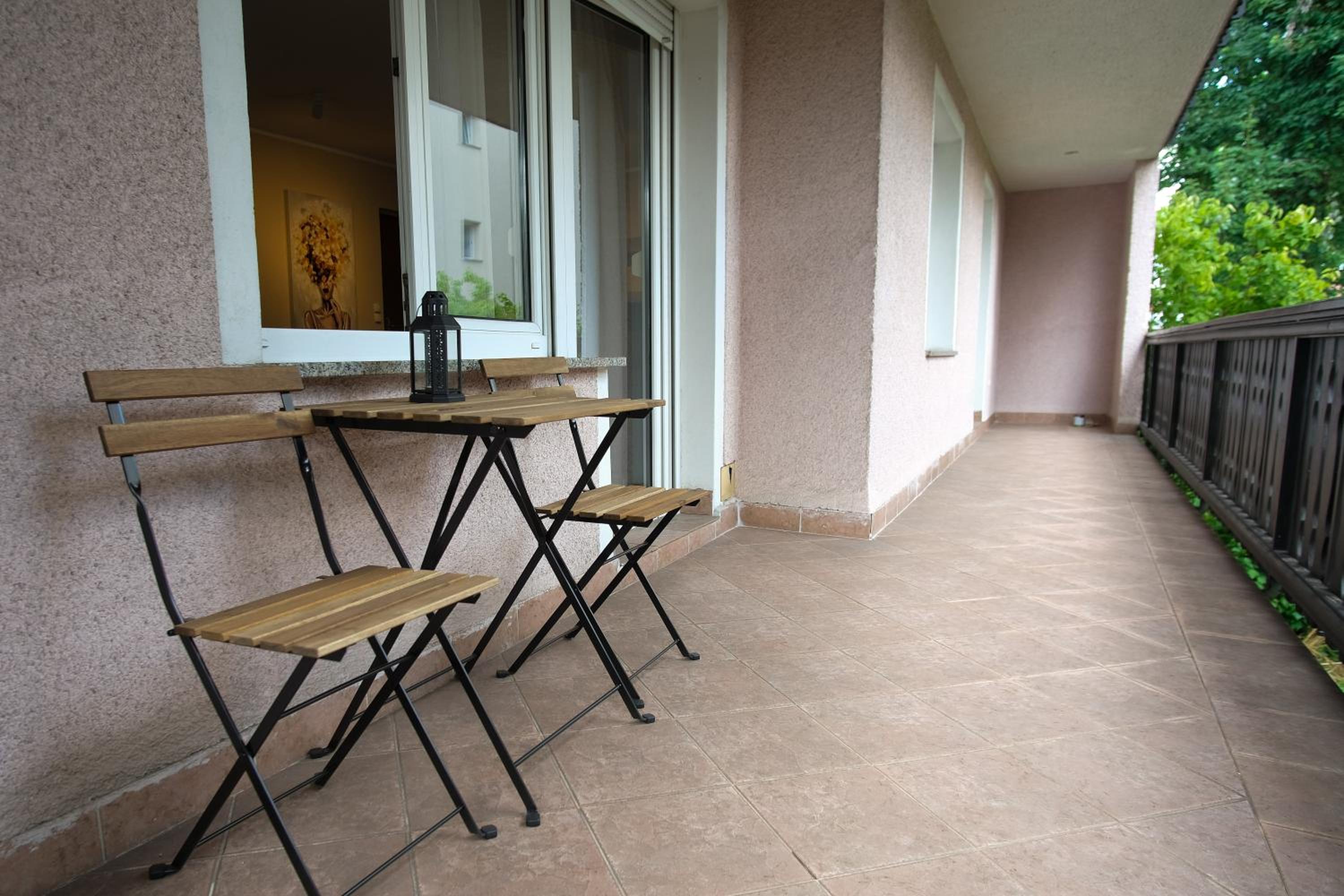 Hotel M16 Spacious and bright apartment - Image 1