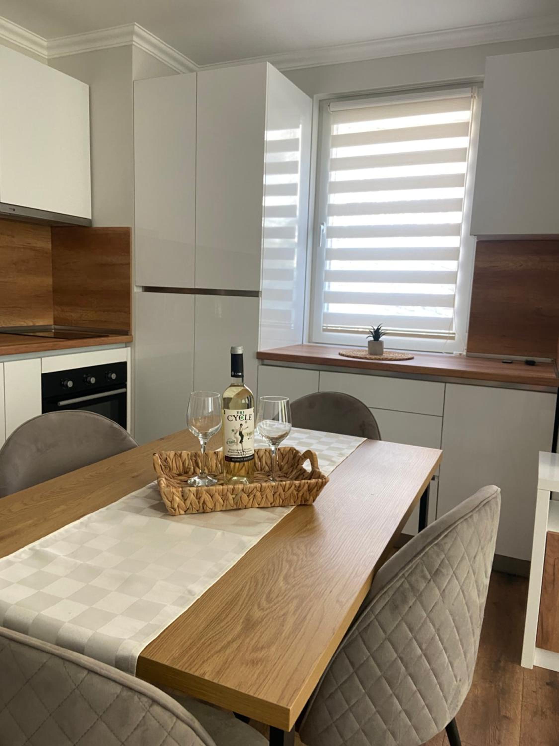 M&M Center Apartment with free parking