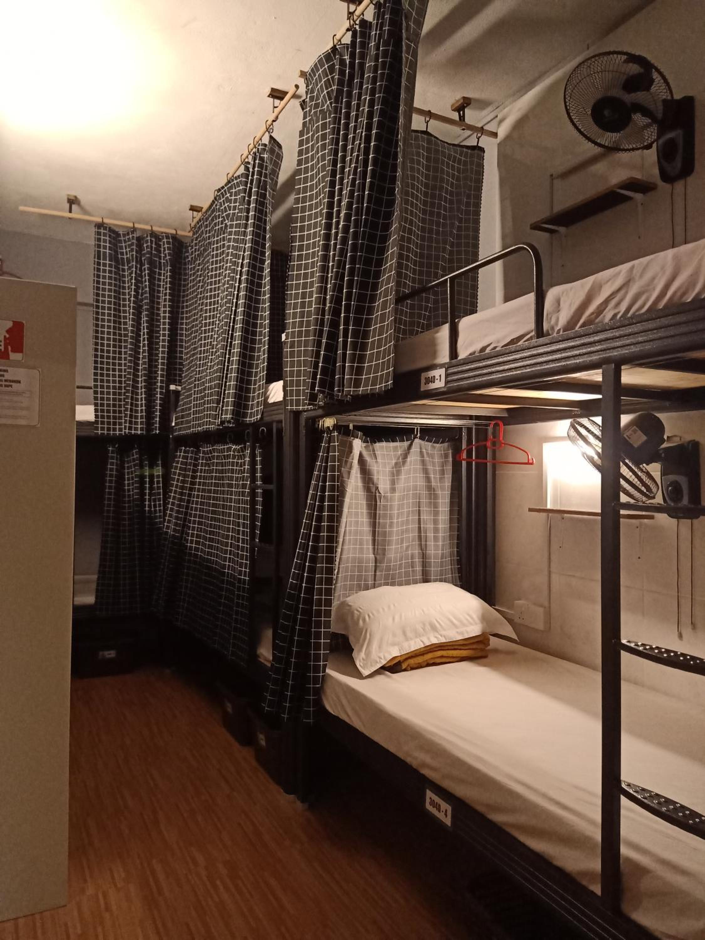 Cozy AC Shared Bunk Beds in Bayan Lepas photo 7