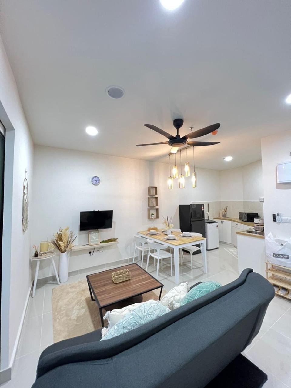 The Seashore House, The Shore Kota Kinabalu photo 1