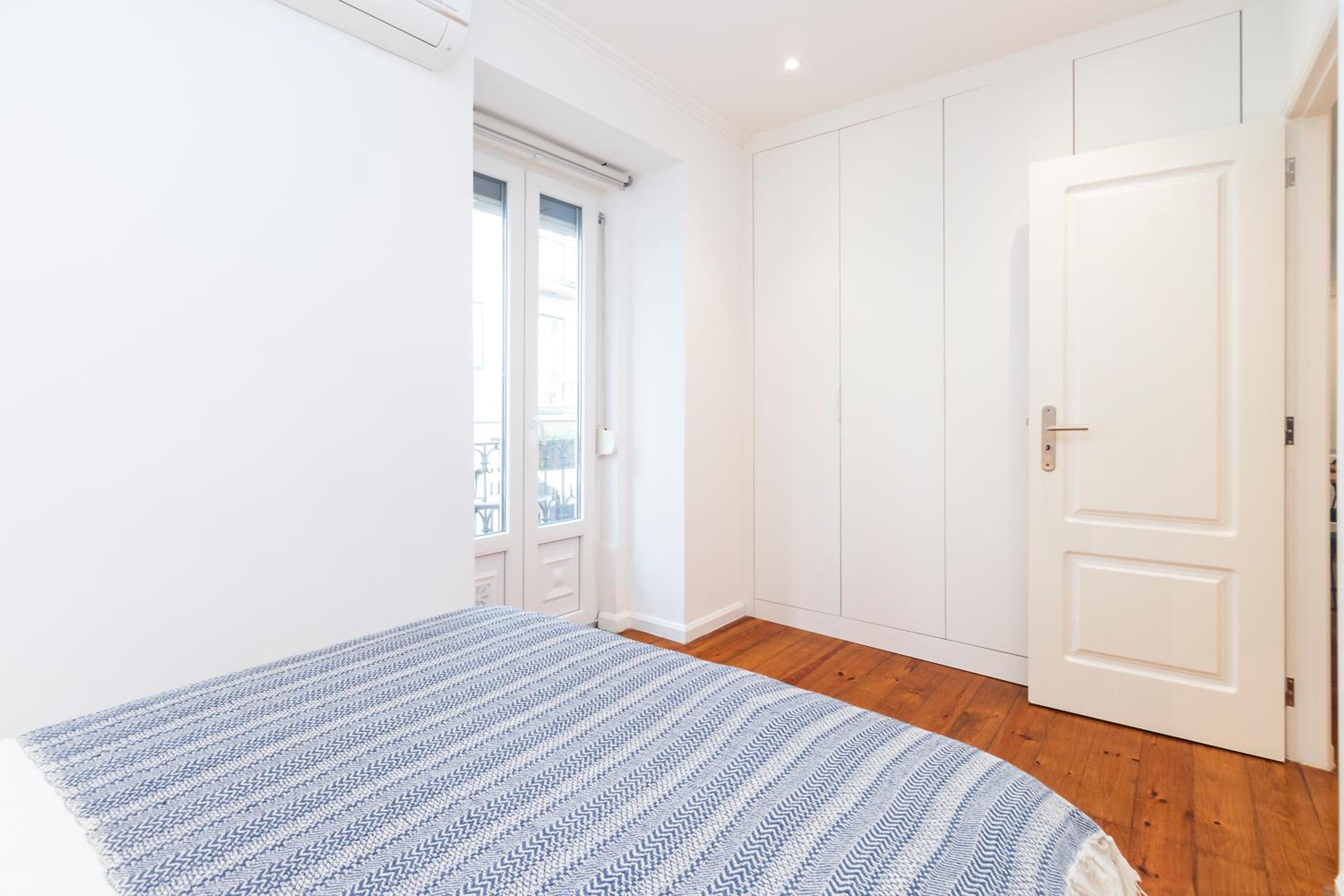 Apartment 1 Bedroom with AC Fiber Optic Internet photo 4