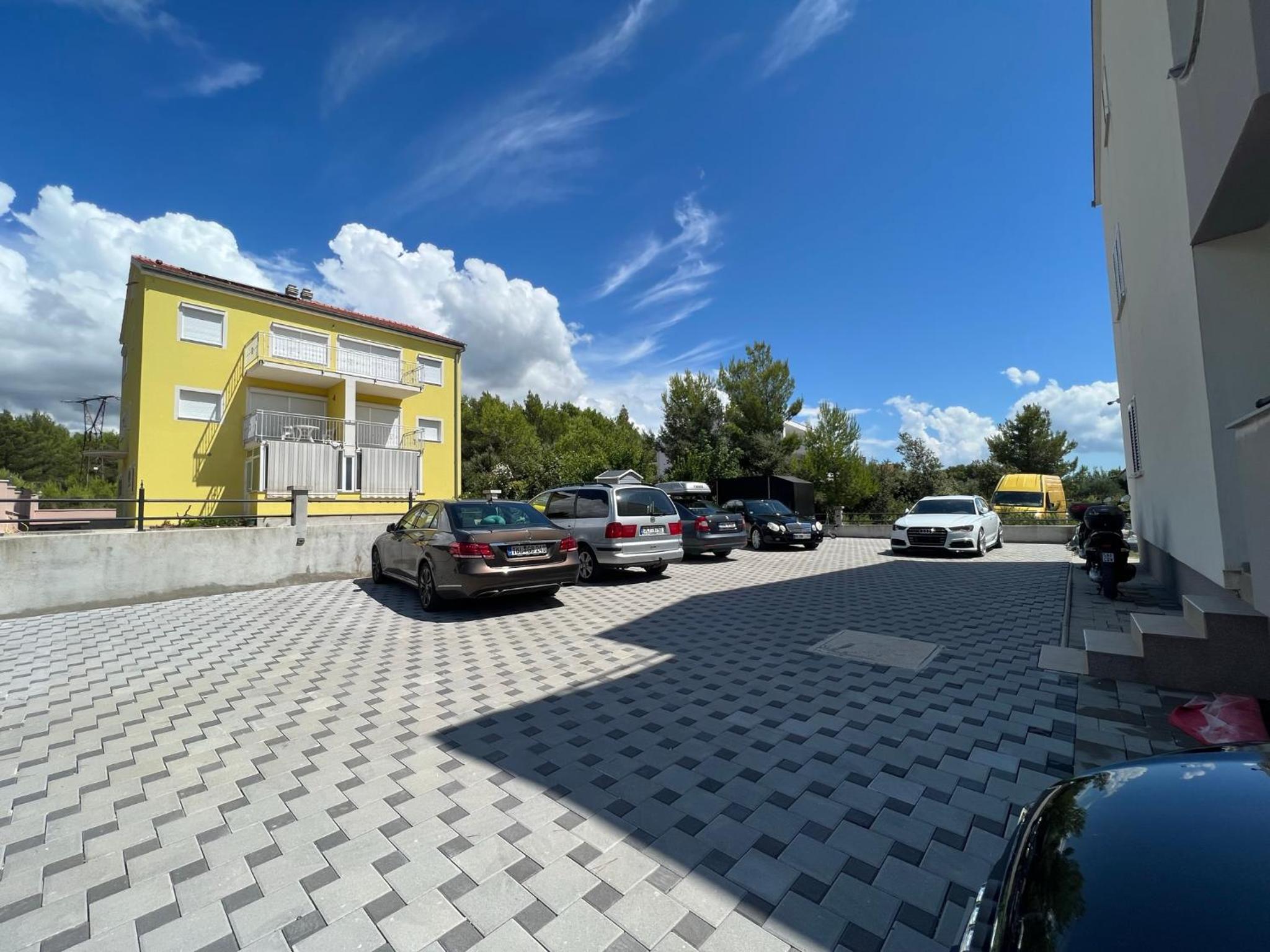 Photo 36