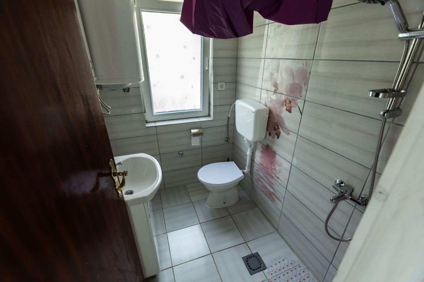 Photo 45